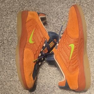 Nike SB Men's Vertebrae Dark Russet/Desert Org FZ4878-200 Skate Shoes Size 11